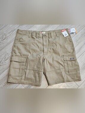 NWT Wrangler Five Star Premium Cargo Shorts Men 46 Khaki Tan Stretch 10" Inseam